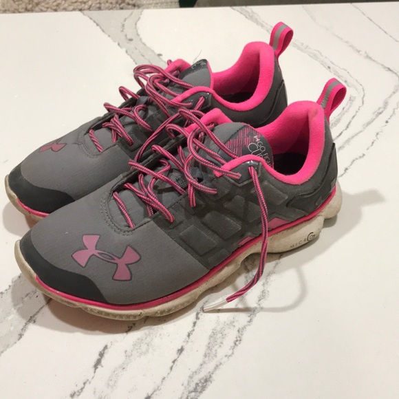 Under Armour Shoes - Under Armour breast cancer shoes.